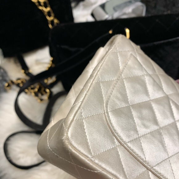 Vintage Chanel 24k white satin mini square flap - Picture 12 of 16